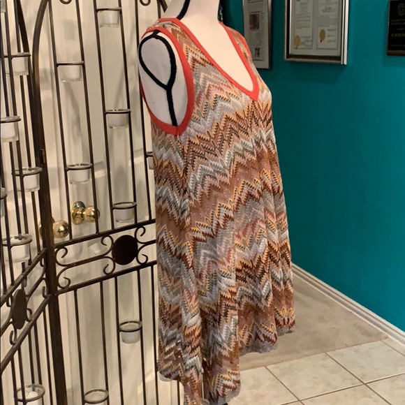 Rust tones lacy Tunic razor back top - Picture 2 of 3